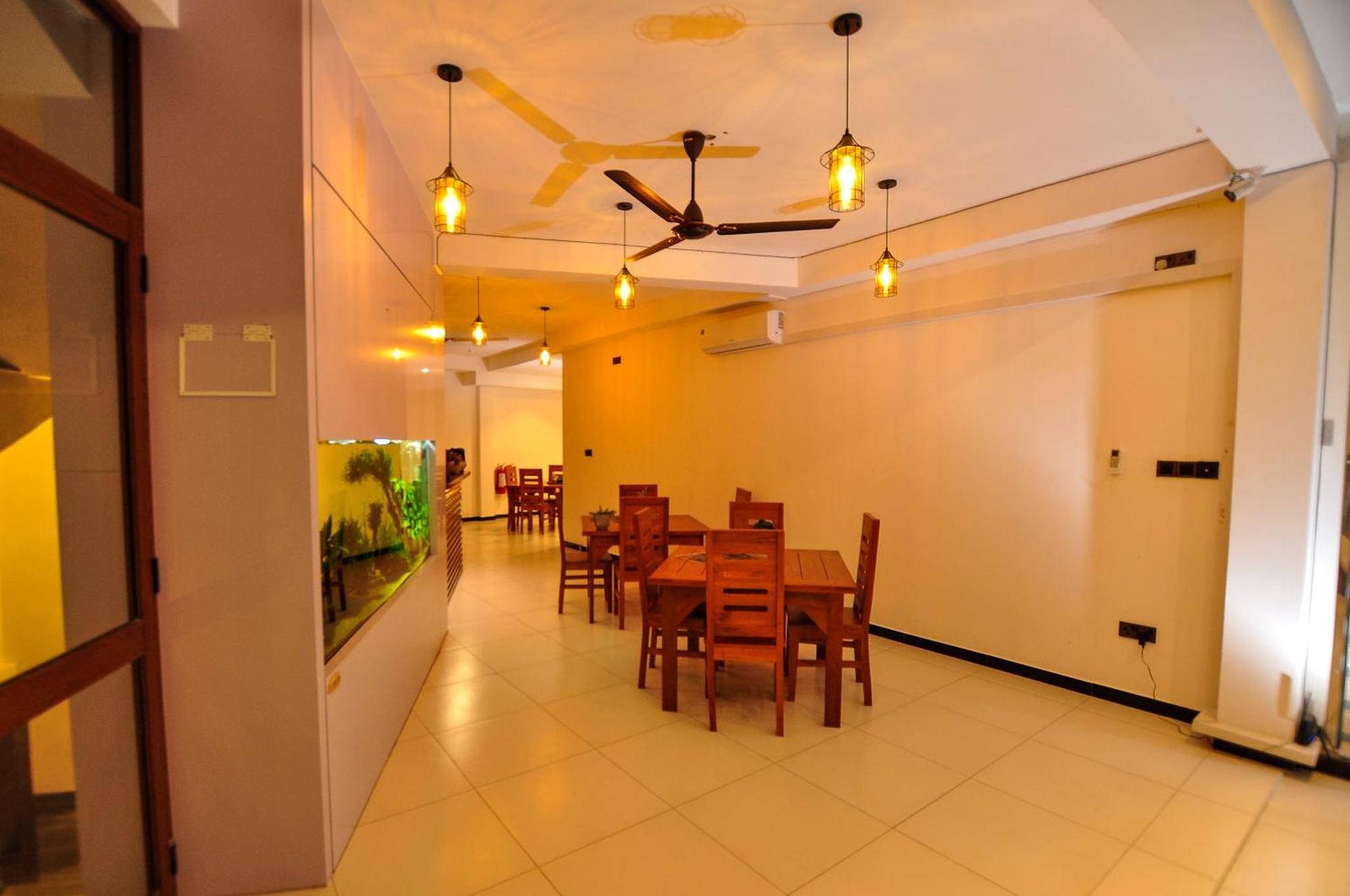 Sachinro Hotel Mirissa Exterior photo