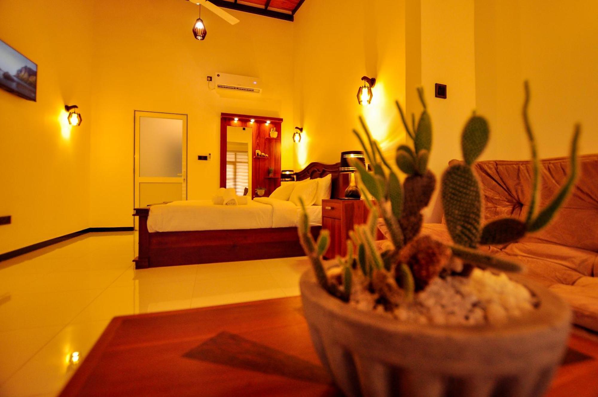 Sachinro Hotel Mirissa Exterior photo